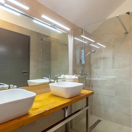 Hedera Estate, Hedera Ii *