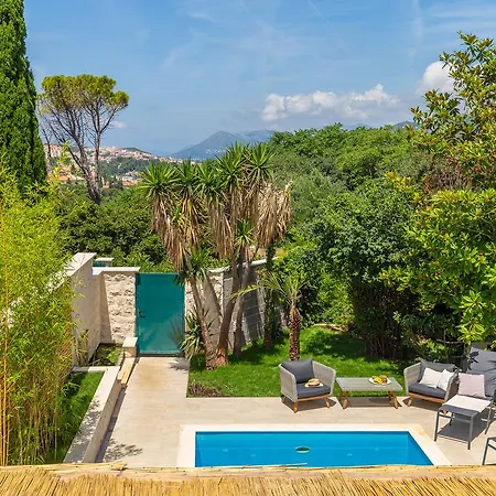 Hedera Estate, Hedera Ii