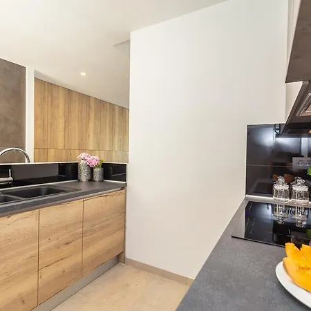 Hedera Estate, Hedera Ii *