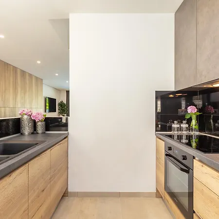 Hedera Estate, Hedera Ii *