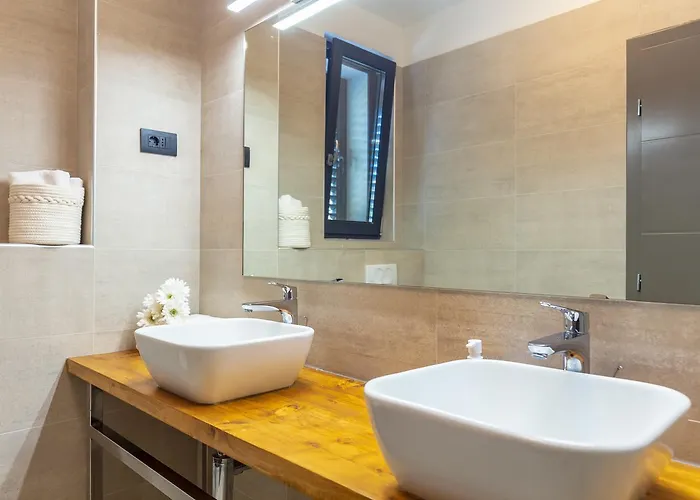 Villa Hedera Estate, Hedera Ii