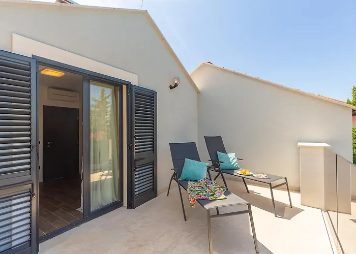 Villa Hedera Estate, Hedera Ii