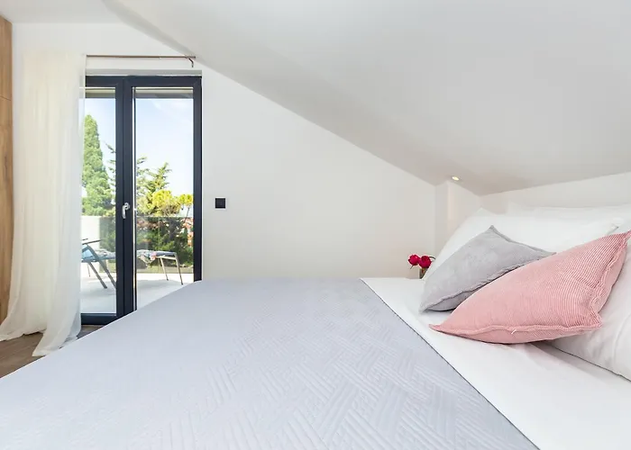 Villa Hedera Estate, Hedera Ii