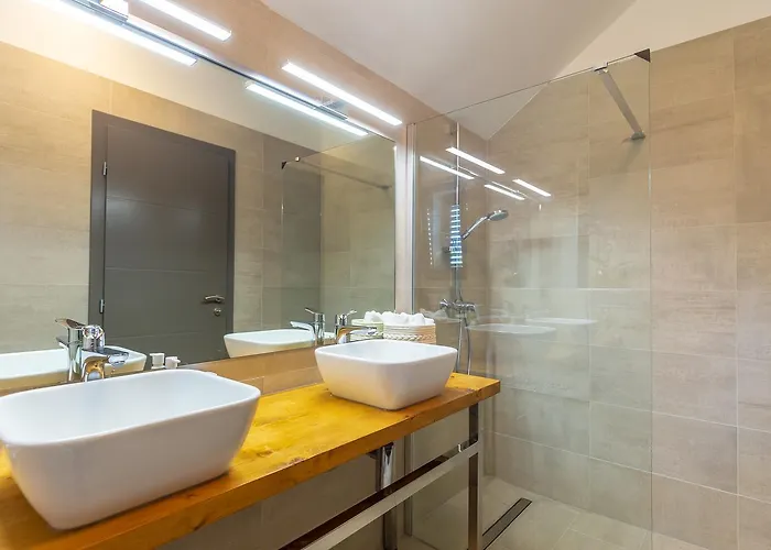 Hedera Estate, Hedera Ii *